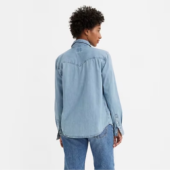 Levi's Ultimate Western Denim Shirt - Picture 2 of 6